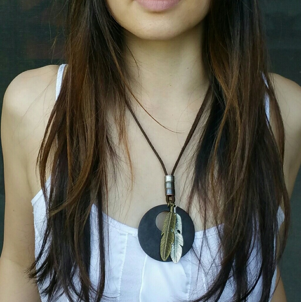 Brown Wooden Feathers Boho Necklace